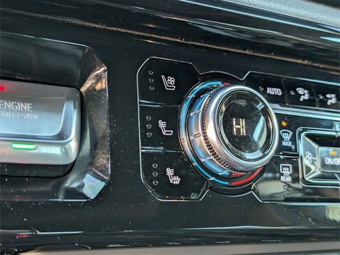 Used 2024 GMC Sierra 2500 AT4 w/ AT4 Premium Plus Package image 15