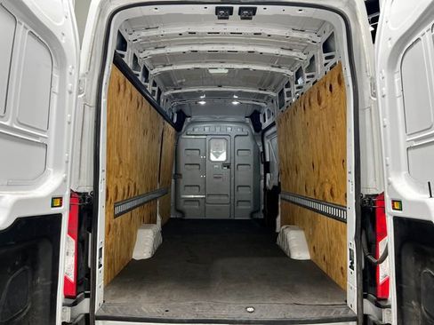 Used 2022 Ford Transit 250 148 High Roof Extended image 28