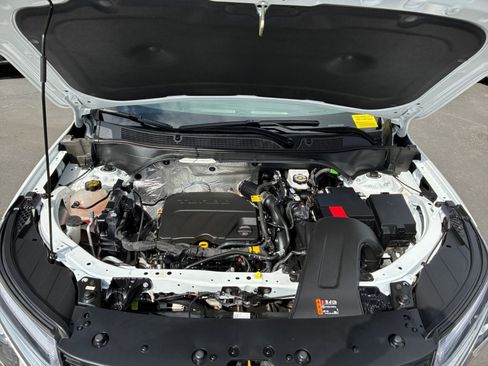 Used 2025 Chevrolet Trax LT w/ LT Convenience Package image 31