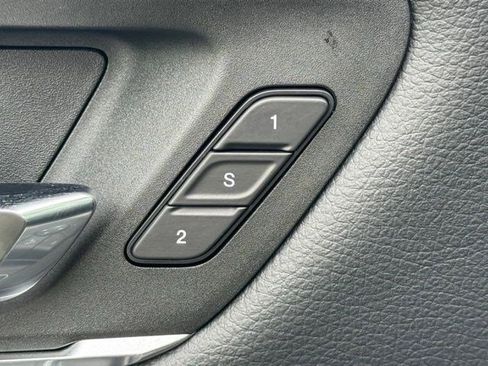 New 2026 RAM 1500 Laramie AWD/4WD image 10