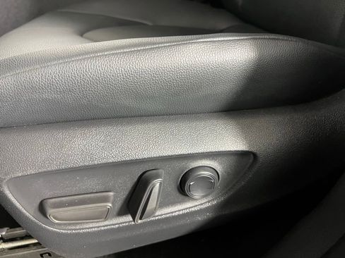 Used 2025 Toyota Grand Highlander AWD image 22