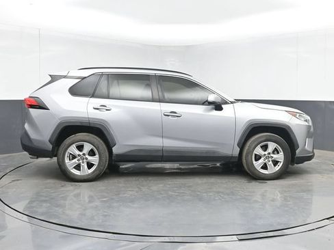 Used 2020 Toyota RAV4 XLE w/ Convenience Package AWD/4WD image 11