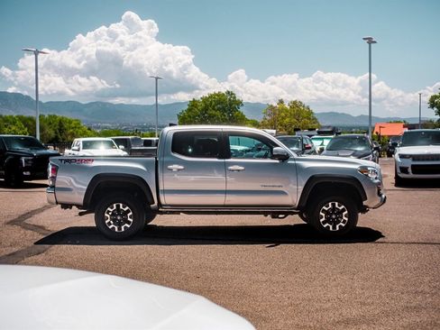 Used 2023 Toyota Tacoma TRD Off-Road AWD/4WD image 8