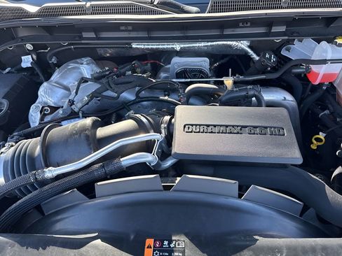 Used 2024 GMC Sierra 2500 Denali Ultimate AWD/4WD image 38