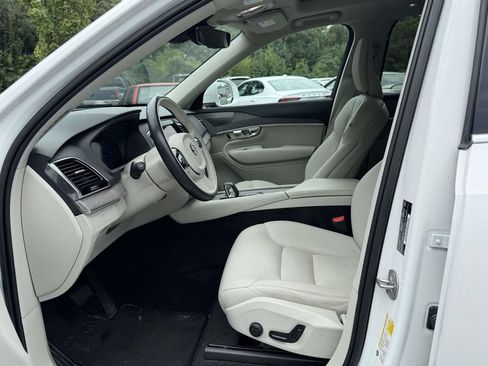 Used 2023 Volvo XC90 B6 Plus AWD/4WD image 5