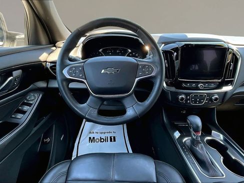 Used 2023 Chevrolet Traverse RS AWD/4WD image 8