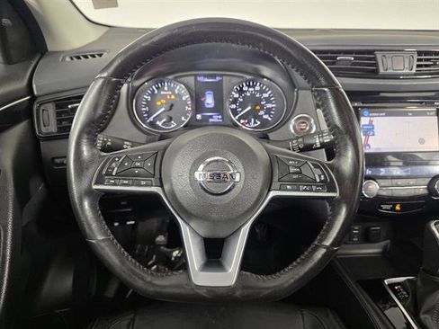 Used 2017 Nissan Rogue Sport SL w/ SL Premium Package image 27