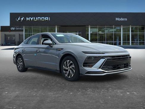 New 2026 Hyundai Sonata Blue FWD image 2