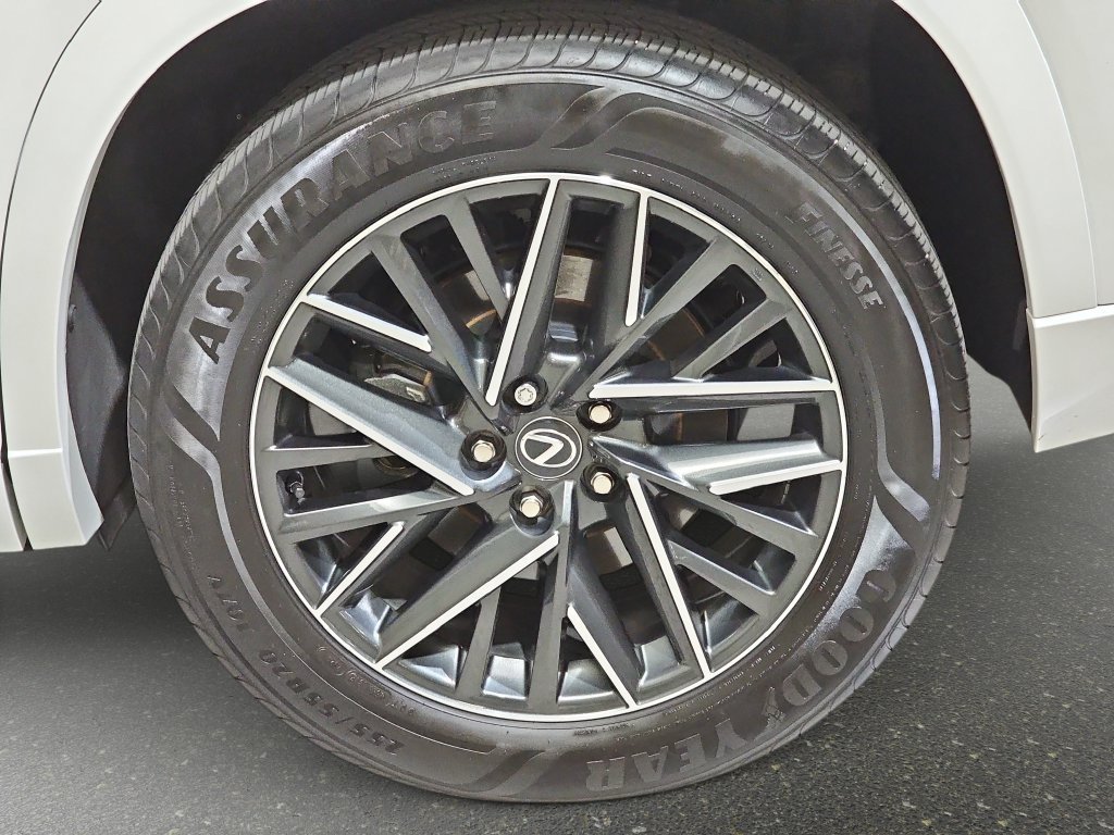 Certified 2025 Lexus TX 350 AWD w/ Technology Package image 32