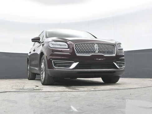 Used 2019 Lincoln Nautilus Select AWD/4WD image 27