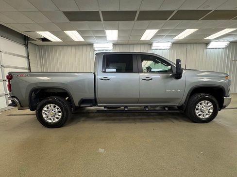 New 2026 Chevrolet Silverado 3500 LT AWD/4WD image 5