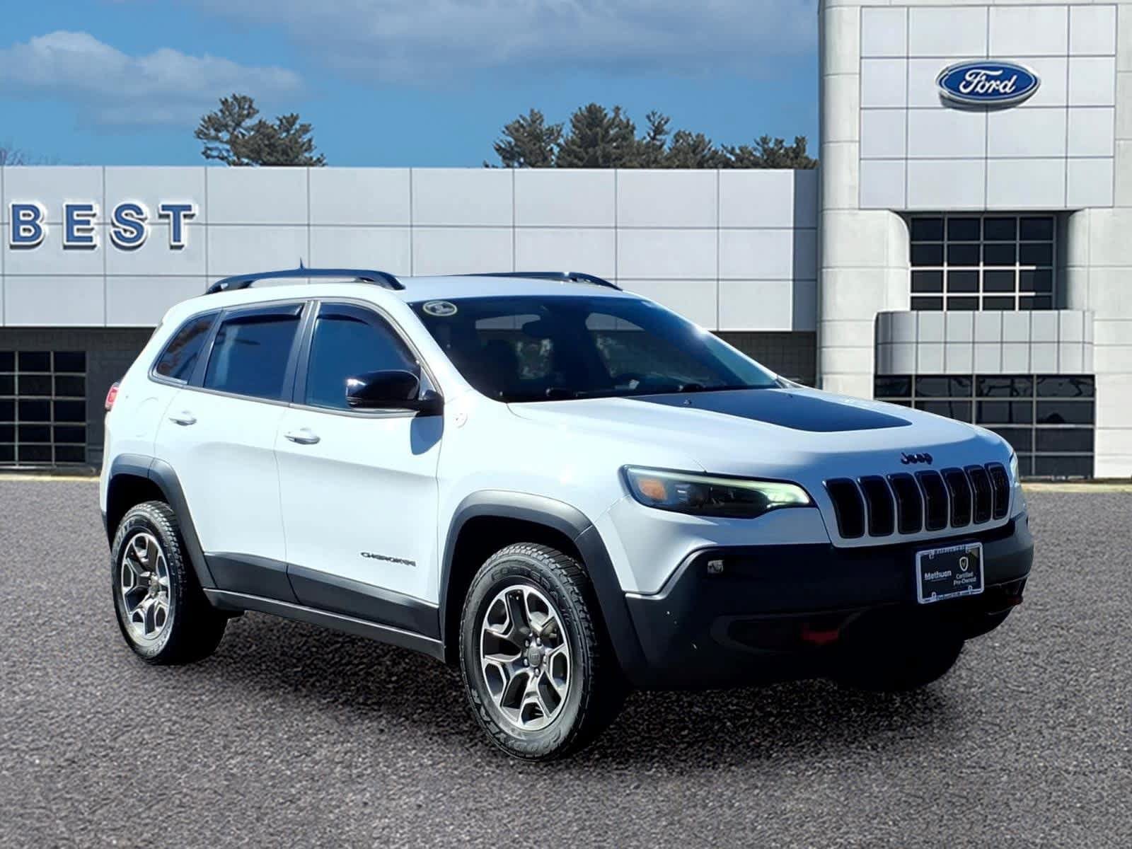 Used 2022 Jeep Cherokee Trailhawk w/ Premium Leather Package AWD/4WD image 10