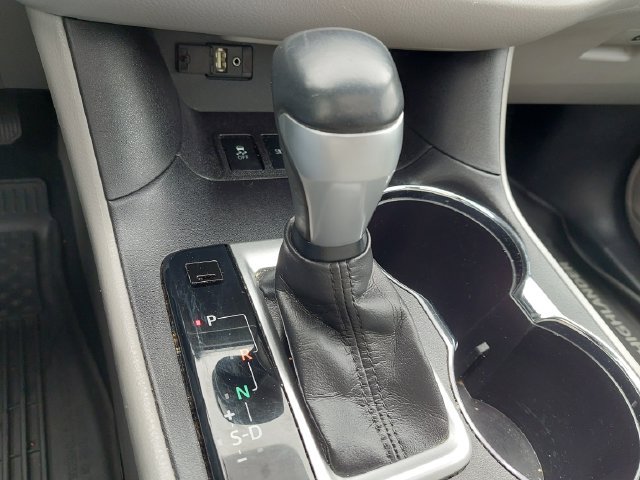 Used 2016 Toyota Highlander Limited AWD/4WD image 46