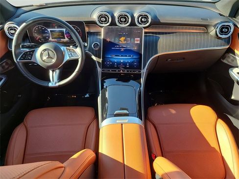 Used 2023 Mercedes-Benz GLC 300 4MATIC w/ Exclusive Trim Package image 18