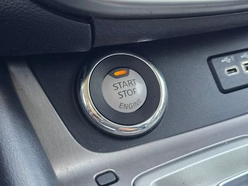 Used 2023 Nissan Murano SV AWD/4WD image 35