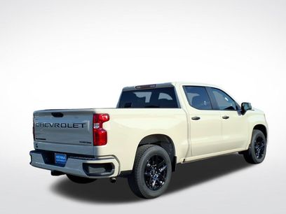 New 2026 Chevrolet Silverado 1500 Custom w/ LPO, Dark Essentials Package