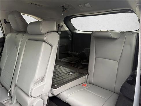 Certified 2022 Toyota Highlander XLE image 25