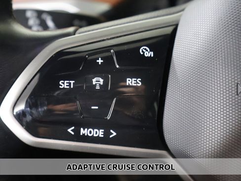 Used 2021 Volkswagen ID.4 Pro S image 5