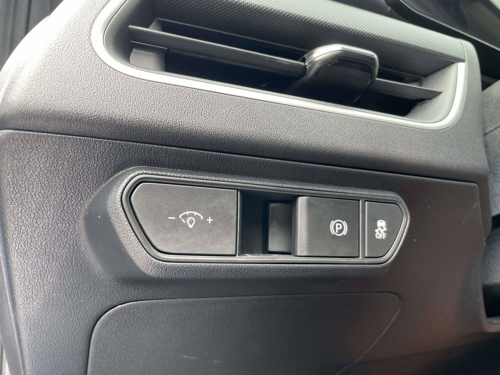 Used 2025 Kia K4 FWD image 17