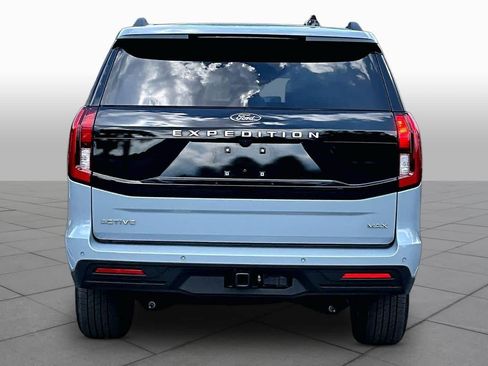 Used 2025 Ford Expedition Max Active RWD image 5
