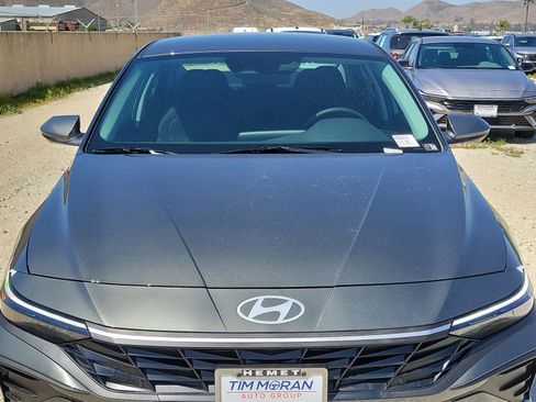 Used 2026 Hyundai Elantra SE w/ Cargo Package FWD image 21
