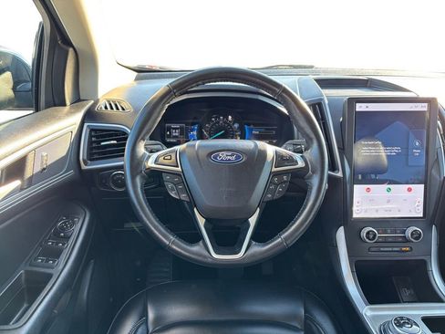 Used 2023 Ford Edge SEL image 18