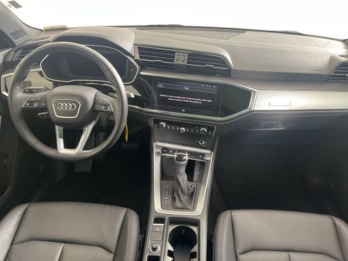 Used 2025 Audi Q3 2.0T Premium image 16