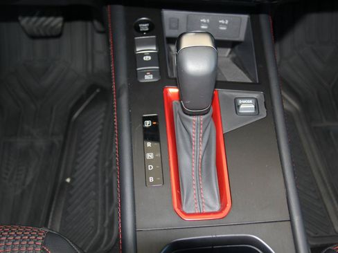Used 2026 Nissan Kicks SR FWD image 20