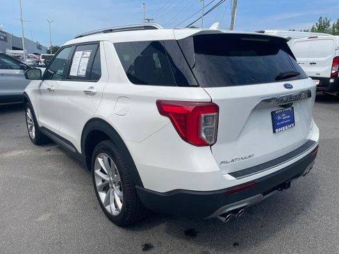 Certified 2023 Ford Explorer Platinum w/ Technology Package AWD/4WD image 5