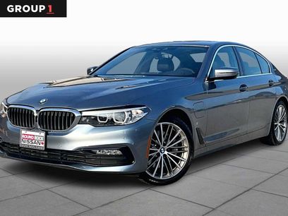 Used 2018 BMW 530e w/ Premium Package 2