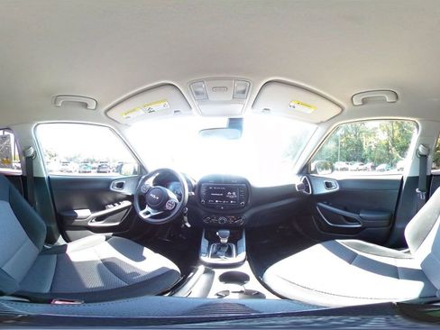 Used 2023 Kia Soul LX w/ Option Group 015 image 38