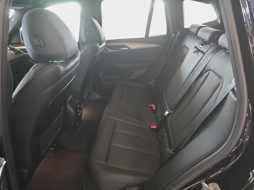 Certified 2024 BMW X3 sDrive30i w/ Premium Package RWD image 22