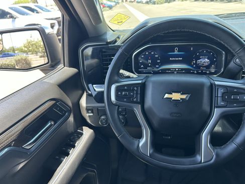 Certified 2025 Chevrolet Silverado 1500 LT RWD image 21