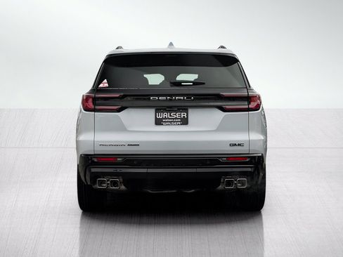 New 2026 GMC Acadia Denali Ultimate w/ LPO, Floor Liner Package AWD/4WD image 5