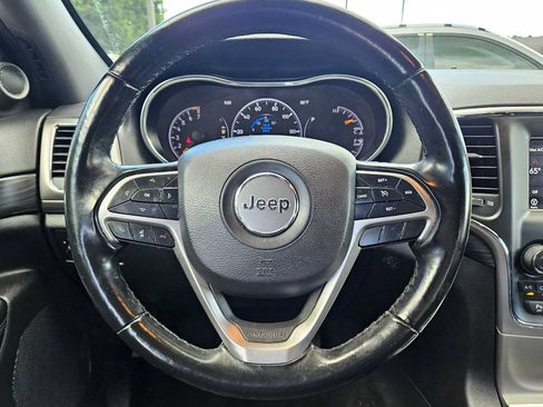 Used 2021 Jeep Grand Cherokee Laredo RWD image 22