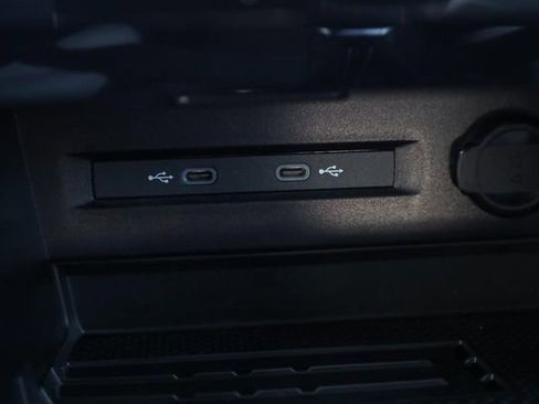 New 2026 Volkswagen Taos SE FWD image 17