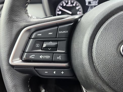 Used 2025 Subaru Outback Limited XT image 36