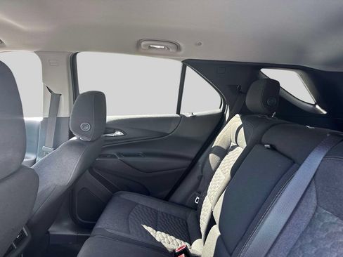 Used 2018 Chevrolet Equinox LT AWD/4WD image 12