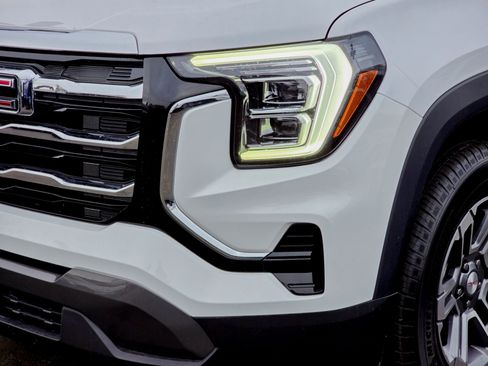 Used 2026 GMC Terrain Elevation image 5