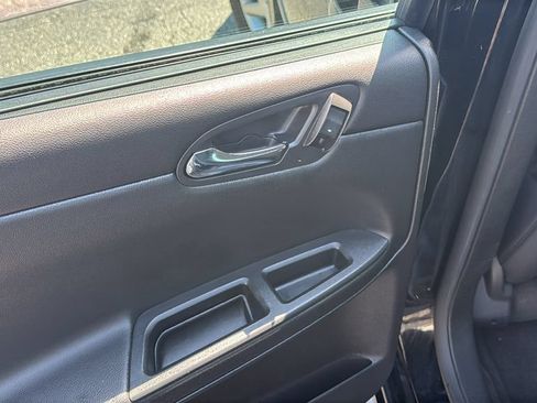 Used 2011 Chevrolet Impala LT w/ Luxury Edition Package FWD image 28
