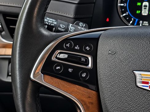 Used 2019 Cadillac Escalade Luxury AWD/4WD image 53