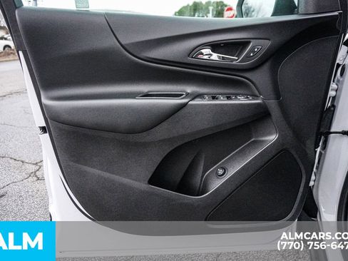 Used 2024 Chevrolet Equinox LT image 54