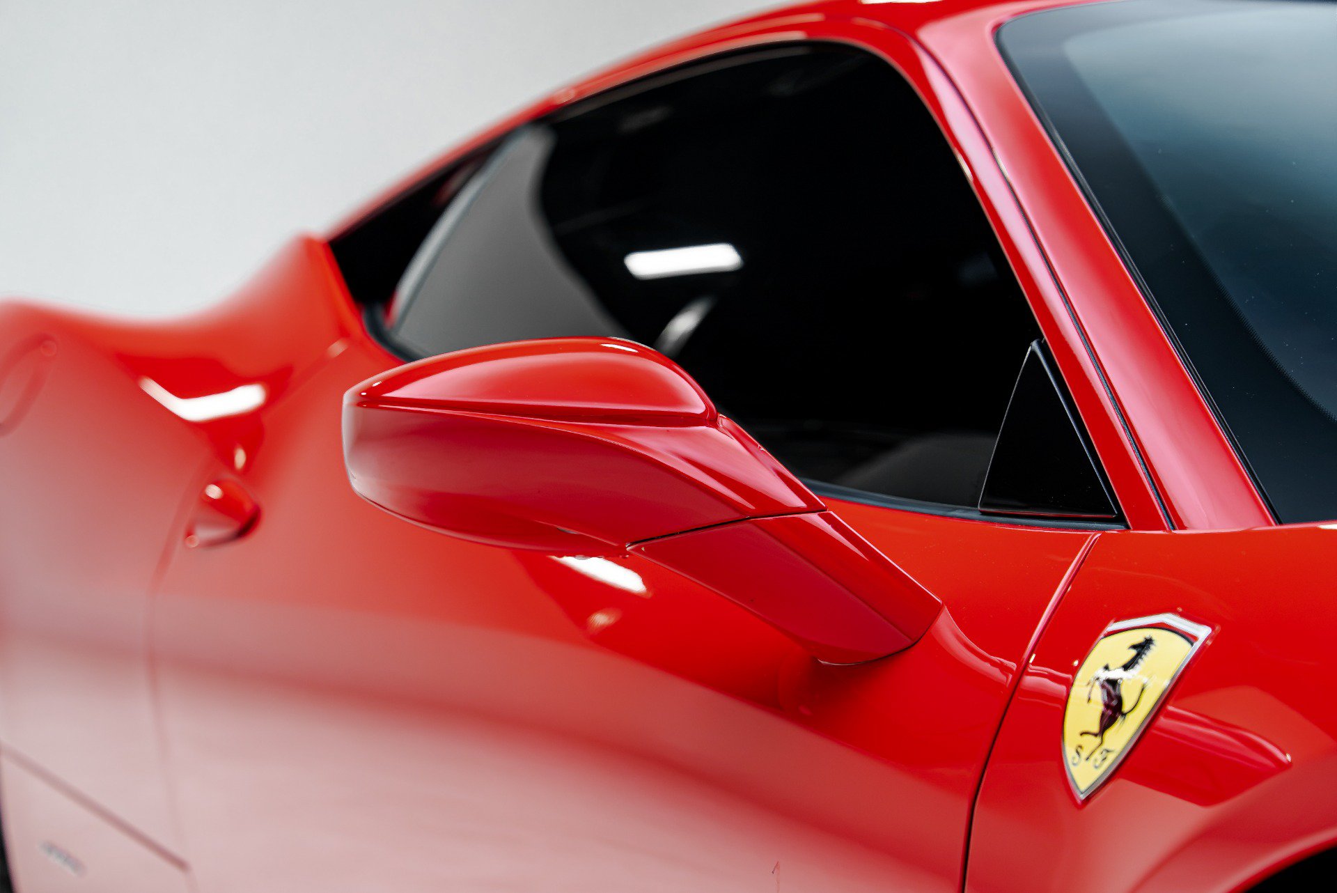 Used 2013 Ferrari 458 Italia Coupe RWD image 27