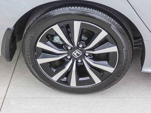 Used 2023 Honda Civic EX image 11