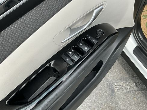 Used 2022 Hyundai Tucson Limited AWD/4WD image 14