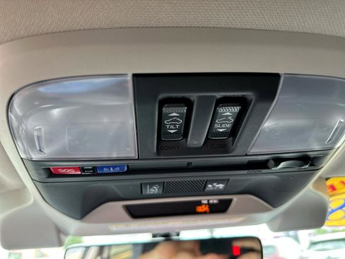 Used 2018 Subaru Crosstrek 2.0i Limited image 61