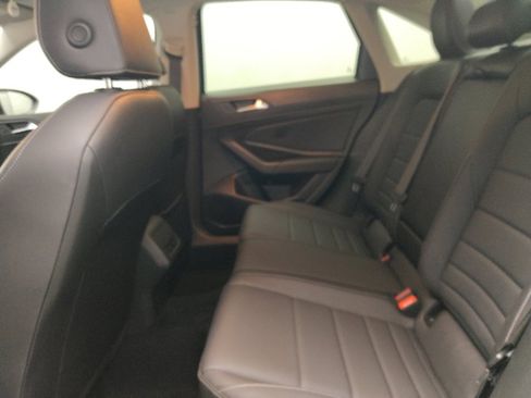 Used 2021 Volkswagen Jetta SE w/ SE Cold Weather Package image 18