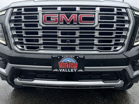 New 2026 GMC Yukon XL Denali w/ Sun & Power Step Package AWD/4WD image 32