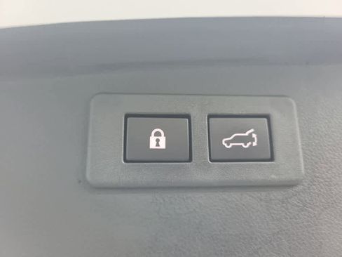 Used 2023 Subaru Outback Premium image 35