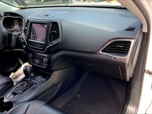 Certified 2022 Jeep Cherokee Latitude Lux AWD/4WD image 17